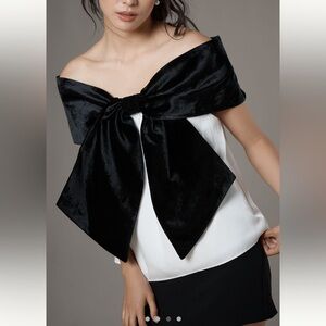 Mare Mare Colorblock Off-The-Shoulder
Bow Top